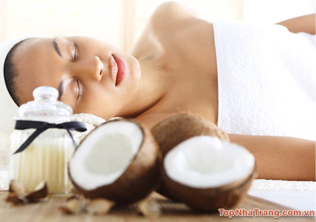 Coconut Massage – dịch vụ massage dầu dừa ở Nha Trang